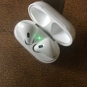 Apple AirPods 1st generation